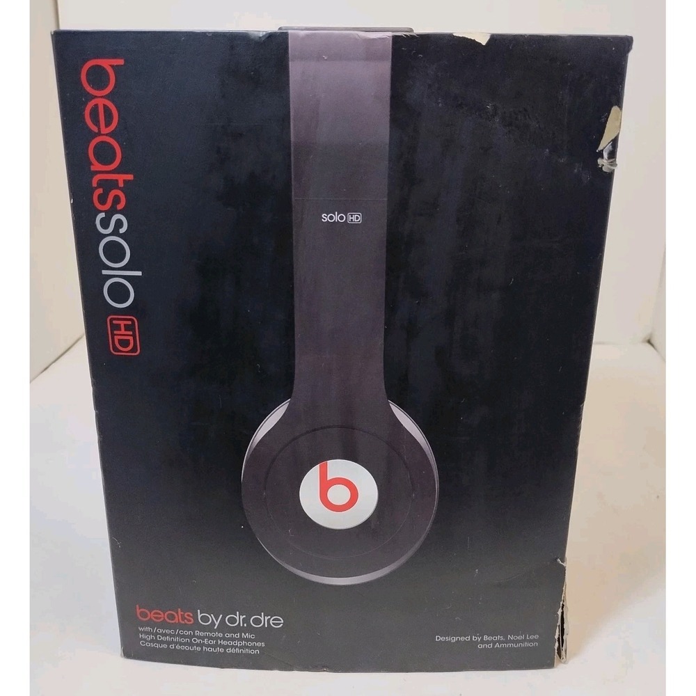 Beats by Dr. Dre Solo HD Over the Ear‎ Headphones & Case Black No Cord Included